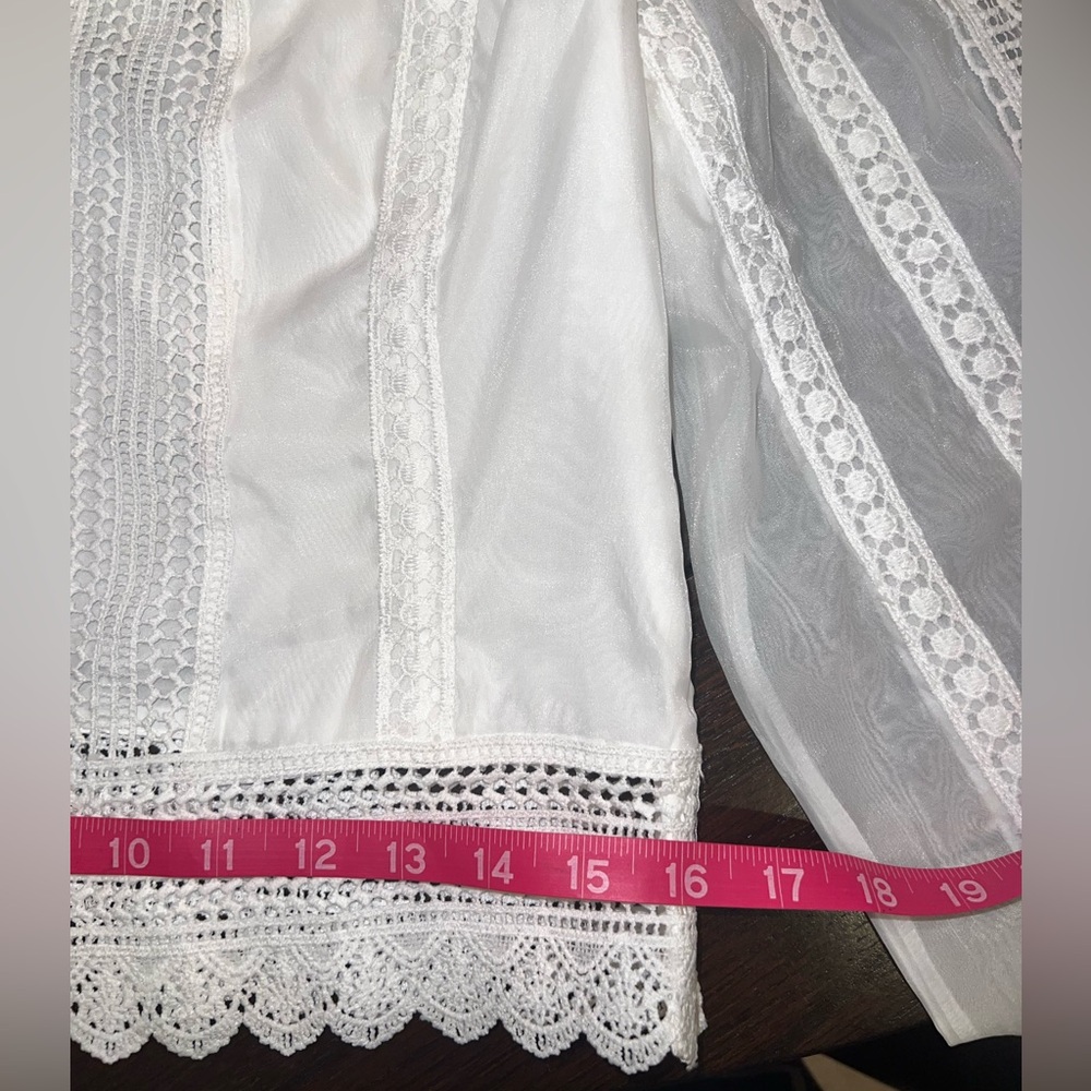 COMMENSE Lace Trim Tiered Skirt Set
COLOR - White two piece set NWT size Medium - Picture 15 of 15
